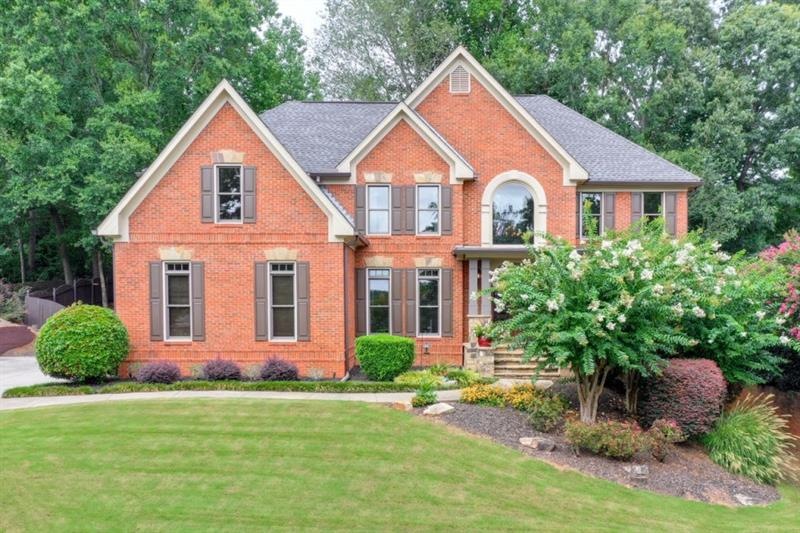 Dazzling curb appeal and landscaping.