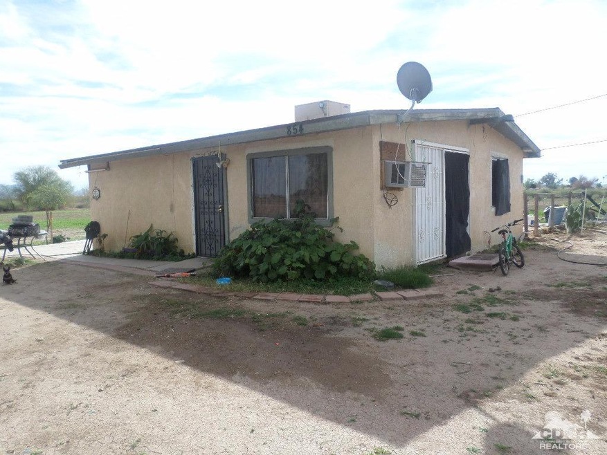 854 E 11th Ave, Blythe, CA 92225 - photo 1