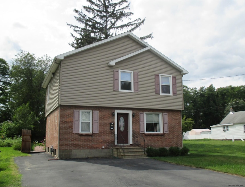 1338 Bradford St, Schenectady, NY 12306 - photo 1