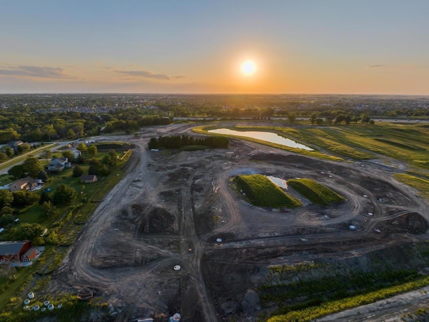 2012 NE Frisk Dr, Ankeny, IA 50021 - photo 1