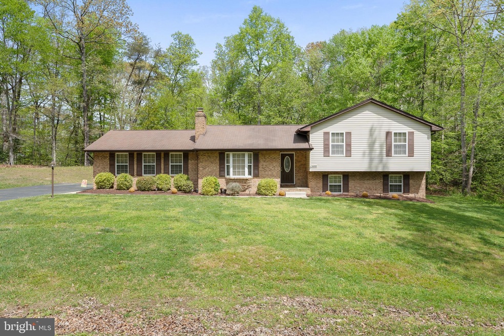 26920 Hidden Acres Ct, Mechanicsville, MD 20659 - photo 1