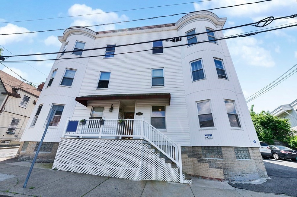 56 Sachem St unit 1, Lynn, MA 01902 - photo 1