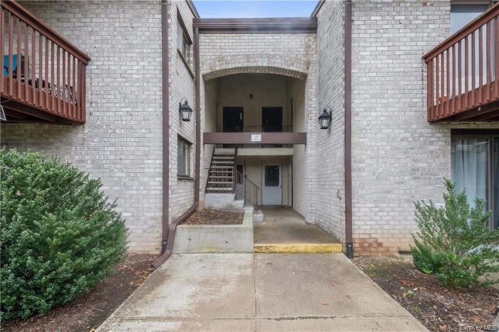 5 Secora Rd unit F15, Monsey, NY 10952 - photo 1