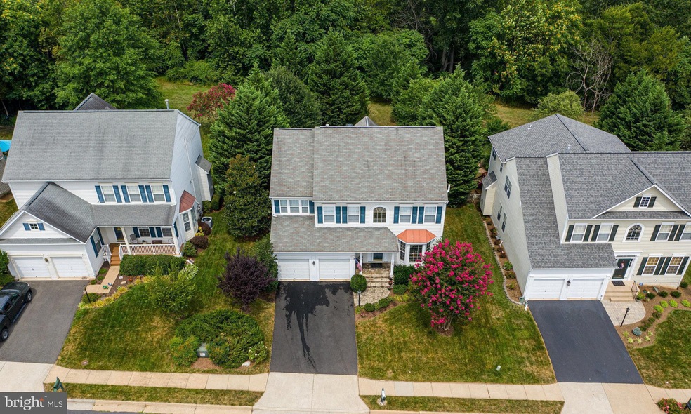 10028 Naughton Ct, Bristow, VA 20136 - photo 1