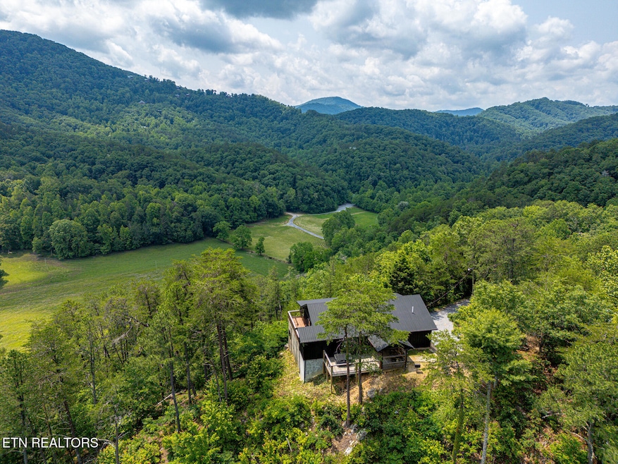 For Sale $649,999 • Co-Listing Agent