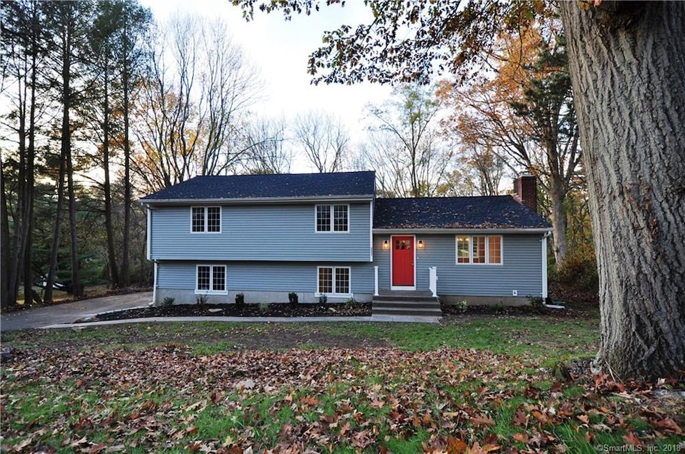 257 Weeping Willow Ln, Fairfield, CT 06825 - photo 1