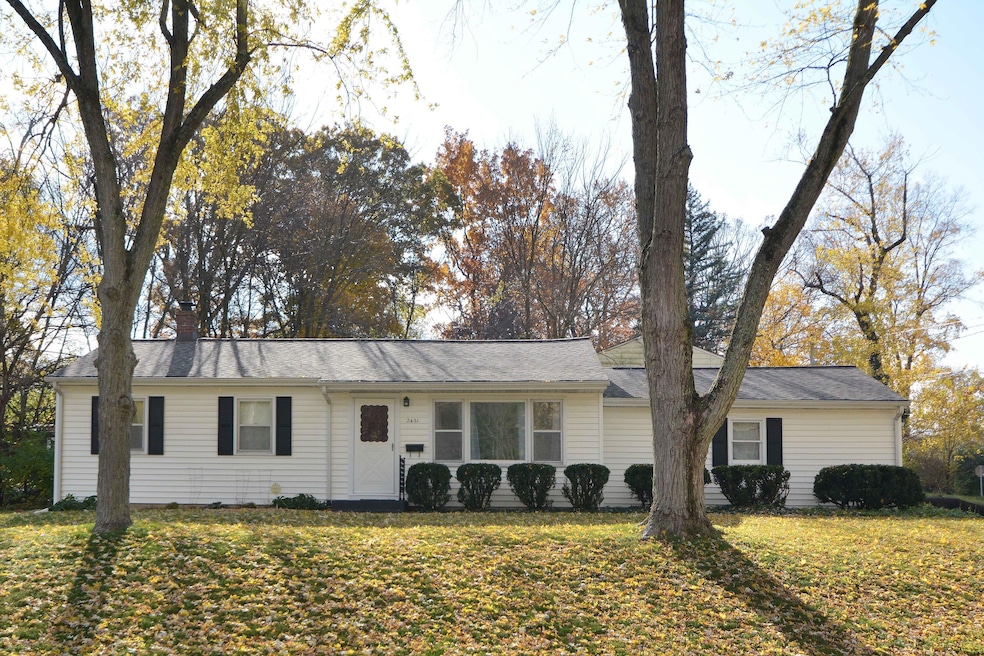 2431 Hillsdale Ave, Kalamazoo, MI 49006 - photo 1