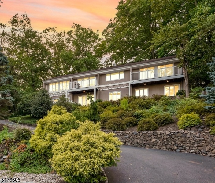 1448 Forest Ct, Mountainside, NJ 07092 - photo 1