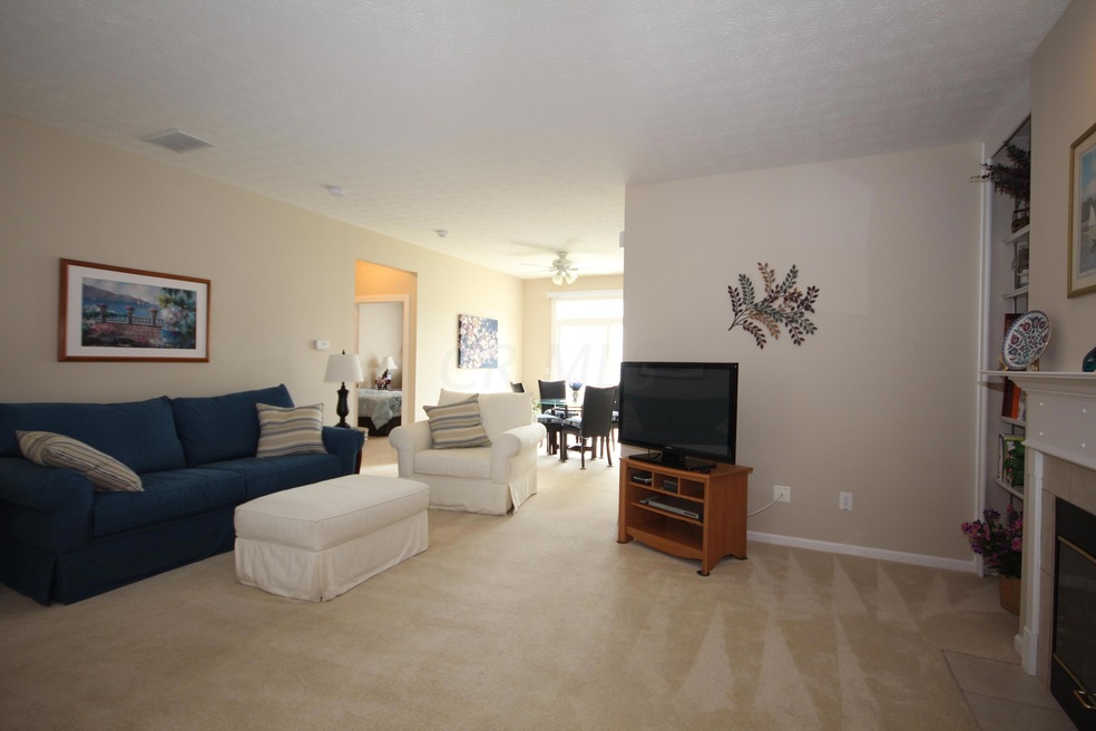 5984 Naughten Pond Dr unit 5984, Columbus, OH 43213 - photo 1