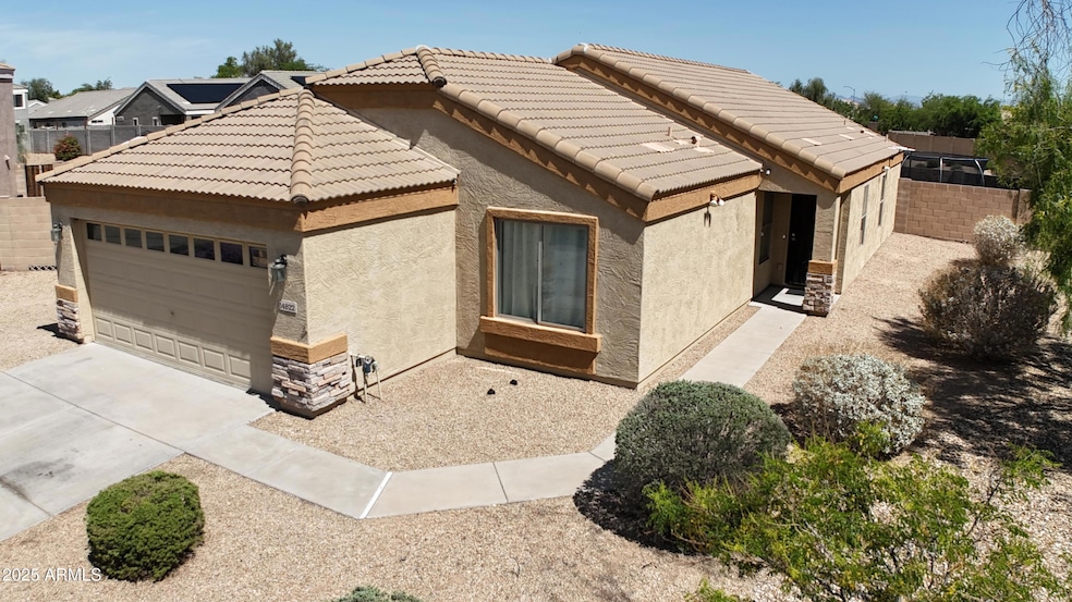 Front Yard Tonya 1