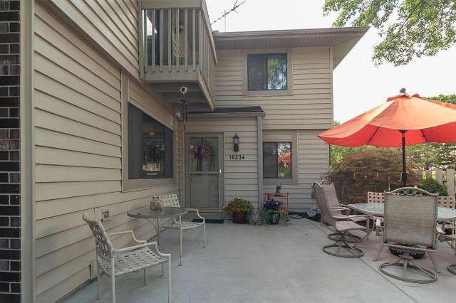 16334 W Coachlight Dr unit G1, New Berlin, WI 53151 - photo 1