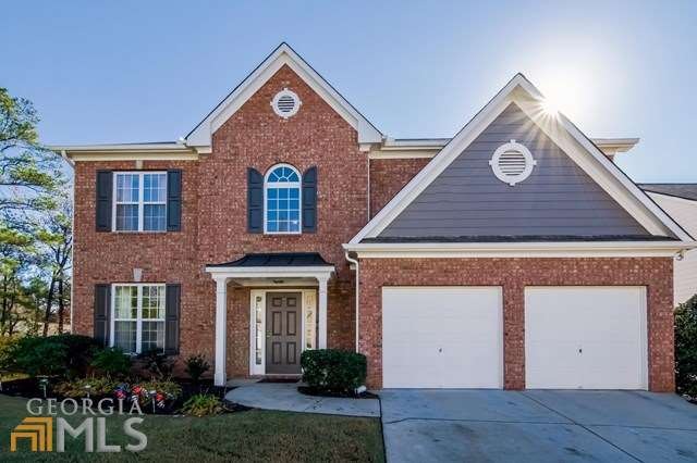 Beautifully Maintained 2 Story Home has Fresh Exte