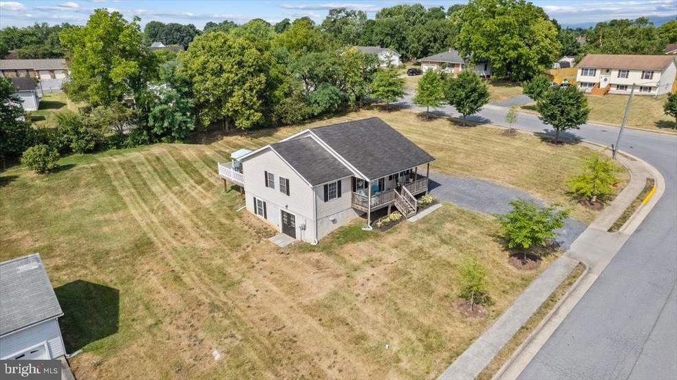 511 Morrison Dr, Woodstock, VA 22664 - photo 1