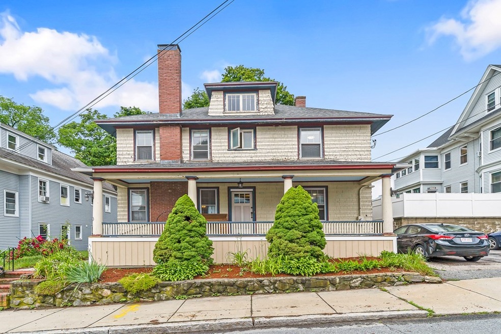 10 Hillside Ave, Lawrence, MA 01841 - photo 1