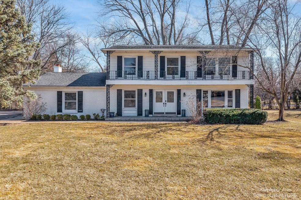 3787 Quarton Rd, Bloomfield Hills, MI 48302 - photo 1