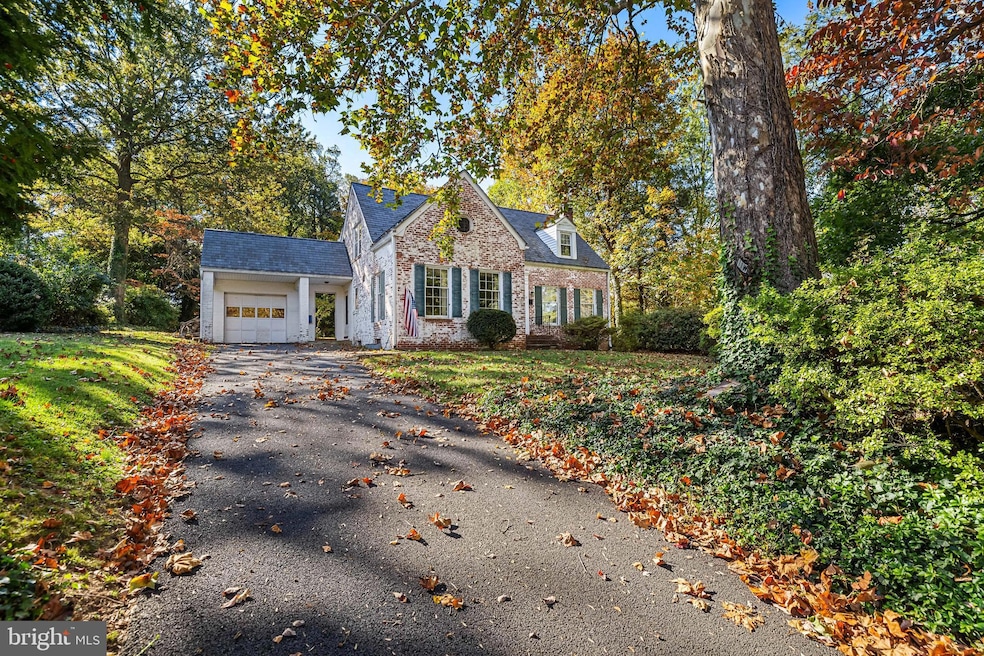 11 W Melrose Ave, Baltimore, MD 21210 - photo 1