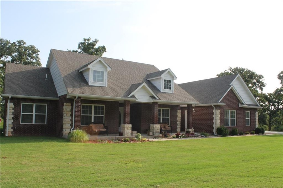 33298 Garrett's Lake Rd, McLoud, OK 74851 - photo 1