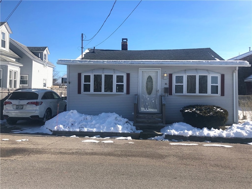 36 Powhatan St, Warwick, RI 02889 - photo 1