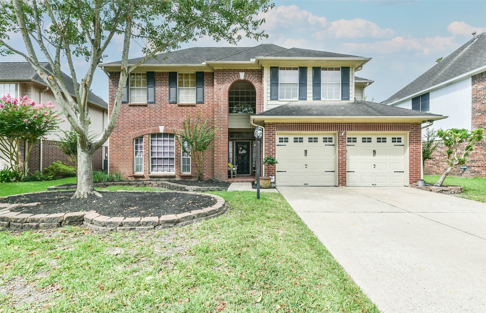 Welcome to 1106 Gulfton!