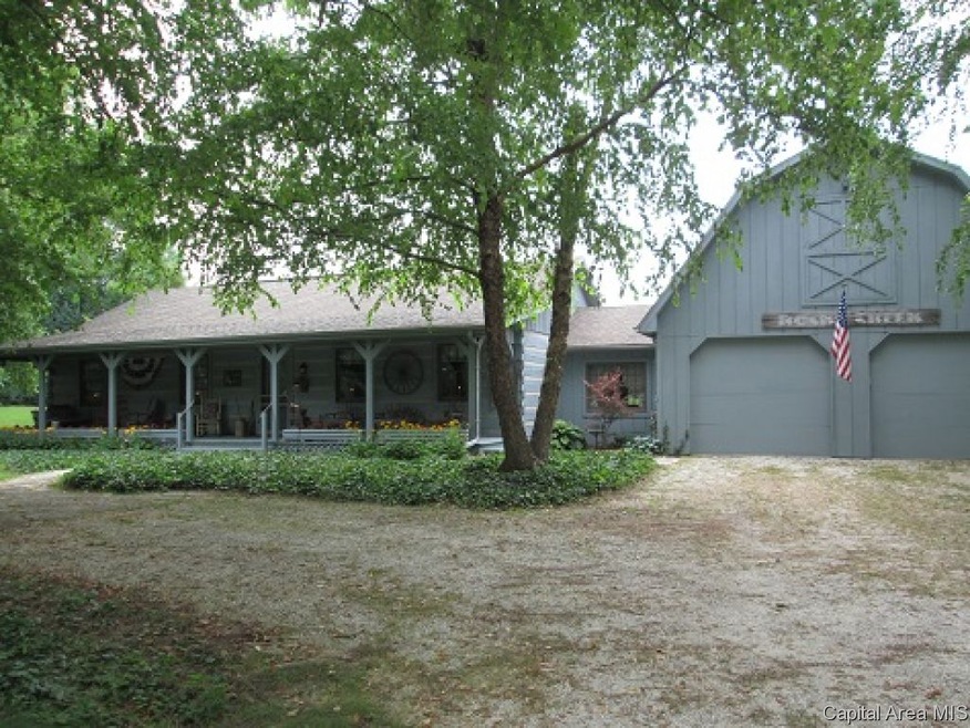 124 Coral Berry Dr, Jacksonville, IL 62650 - photo 1