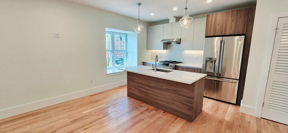 191 Main St unit 5, Boston, MA 02129 - photo 1