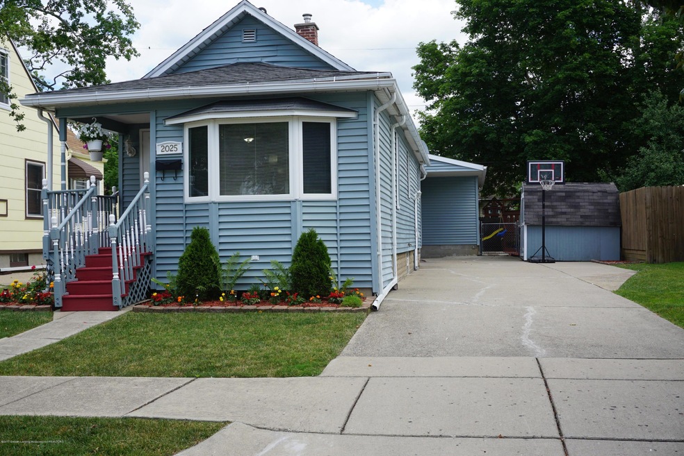 2025 Harding Ave, Lansing, MI 48910 - photo 1