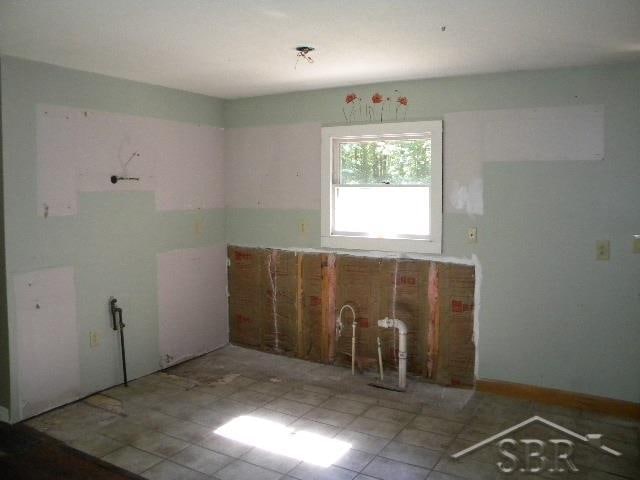 8010 S Fenmore Rd, Merrill, MI 48637 - photo 1
