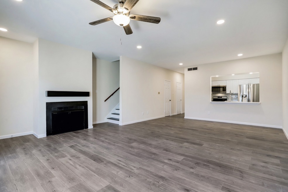 This second view of the living room takes you into