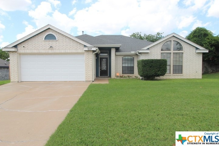 907 Ballard Dr, Copperas Cove, TX 76522 - photo 1