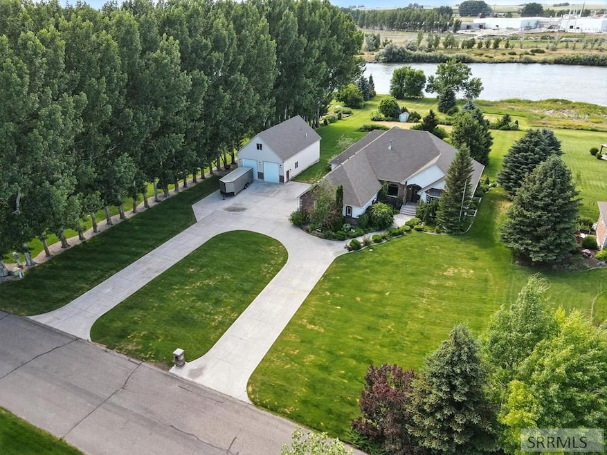 For Sale $1,750,000 • Co-Listing Agent
