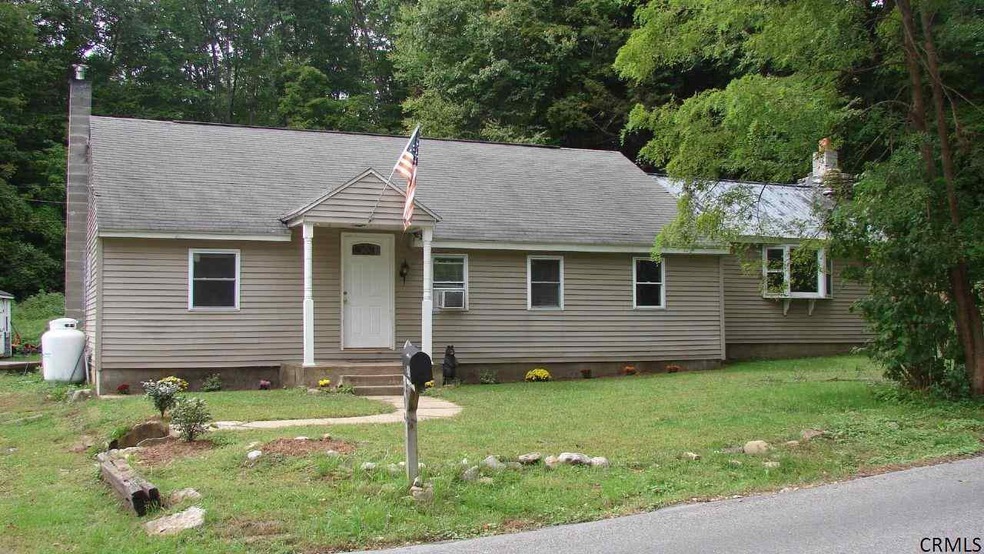 510 Locust Grove Rd, Greenfield Center, NY 12833 - photo 1