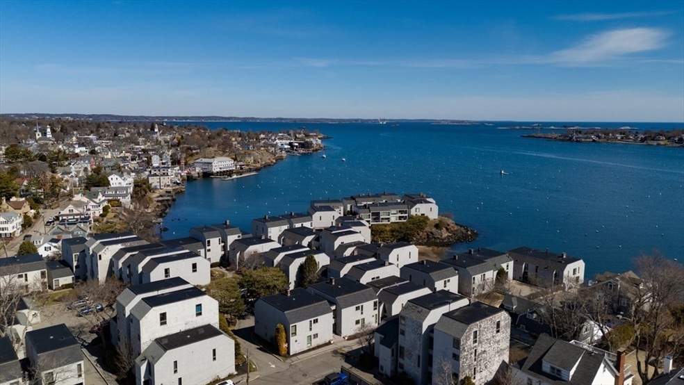 61 Brackett Place unit C, Marblehead, MA 01945 - photo 1