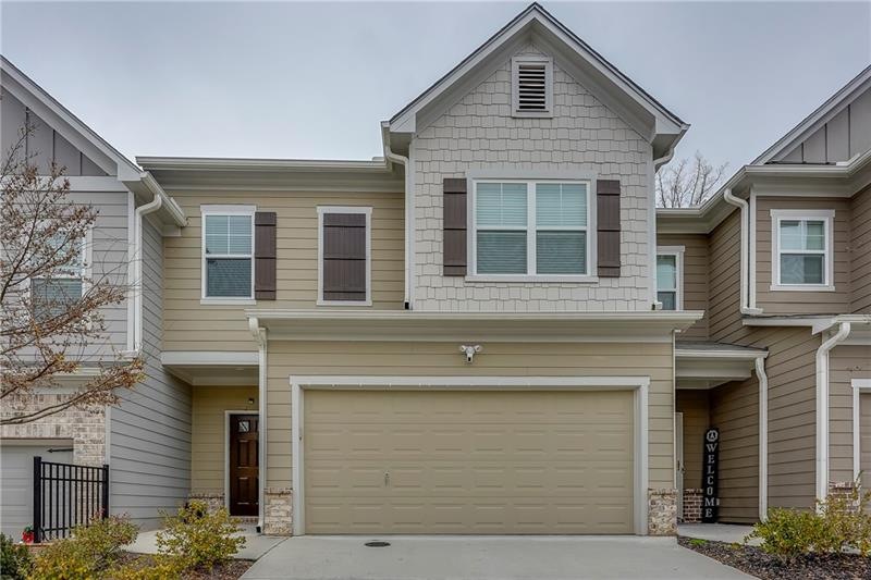 FABULOUS 3 BED, 2.5 BATH TOWNHOME -- NO ONE ABOVE,