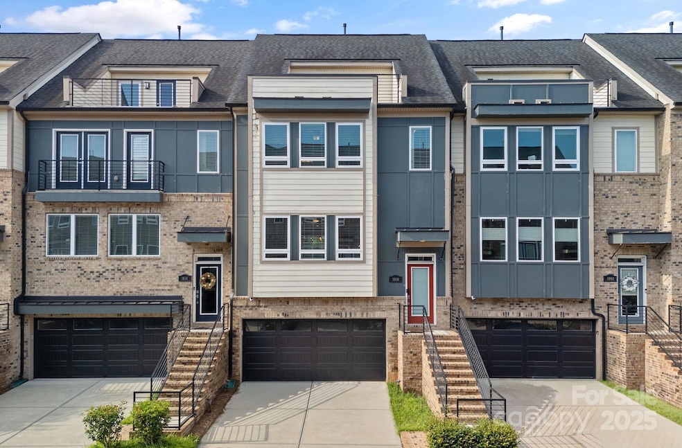 1910 Seegars Place, Charlotte, NC 28204 - photo 1