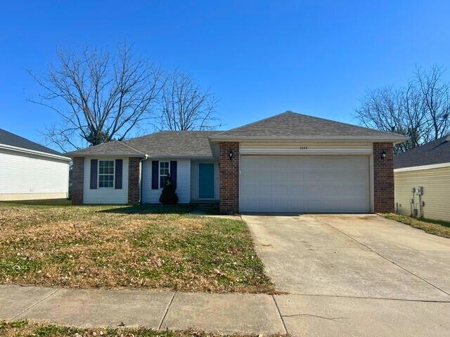 1044 S Missouri Ave, Springfield, MO 65807 - photo 1