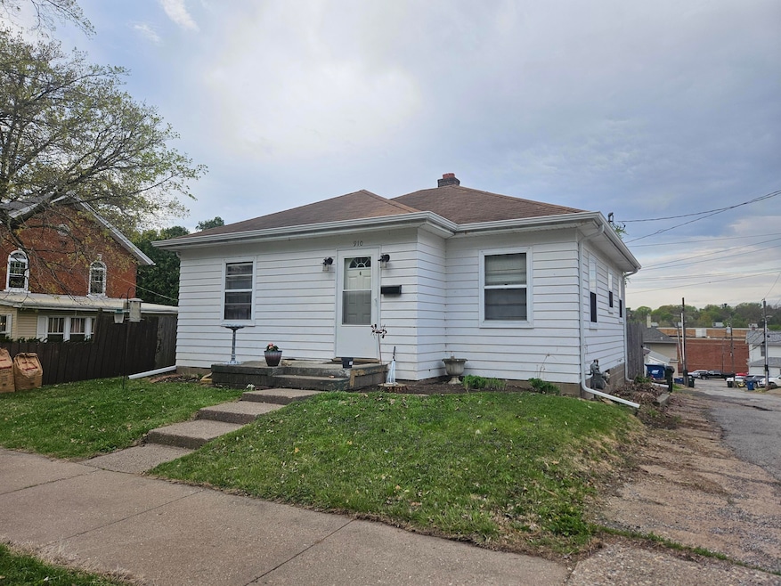 910 Orange Street