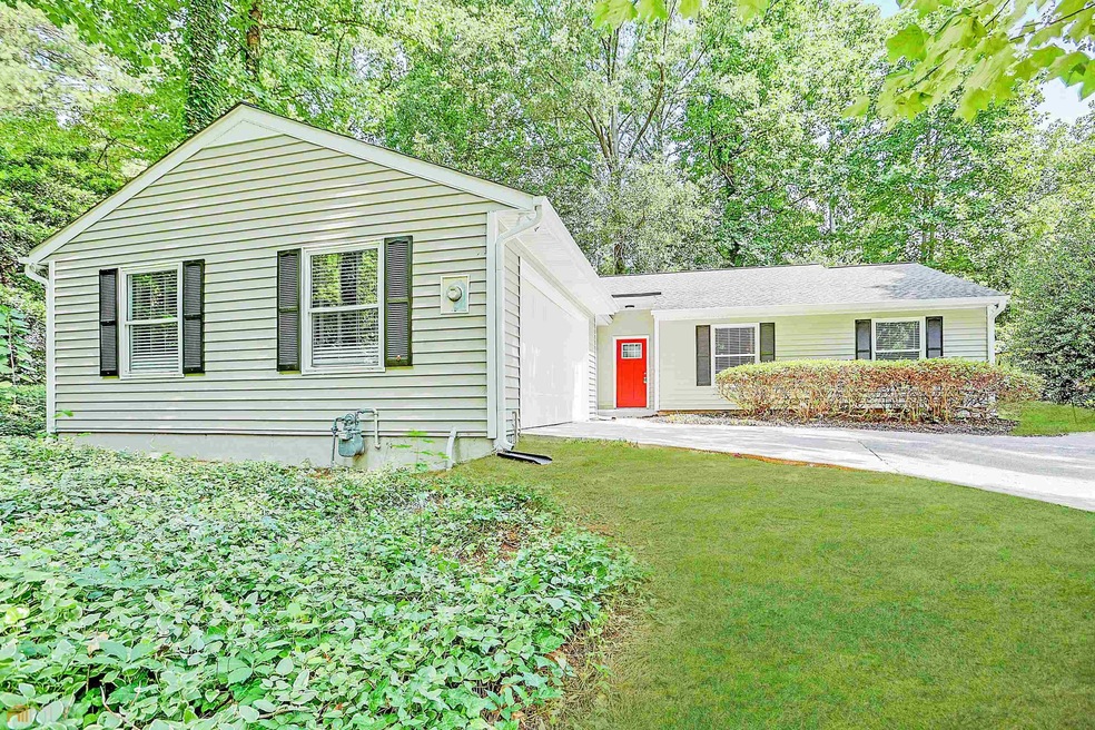 2085 Tree Top Bend, Marietta, GA 30062 - photo 1