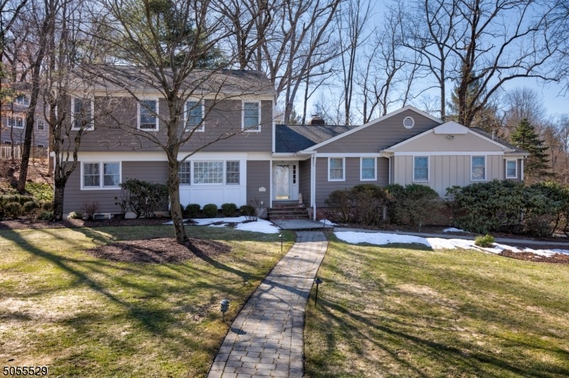 6 Mohawk Trail, Chatham, NJ 07928 - photo 1