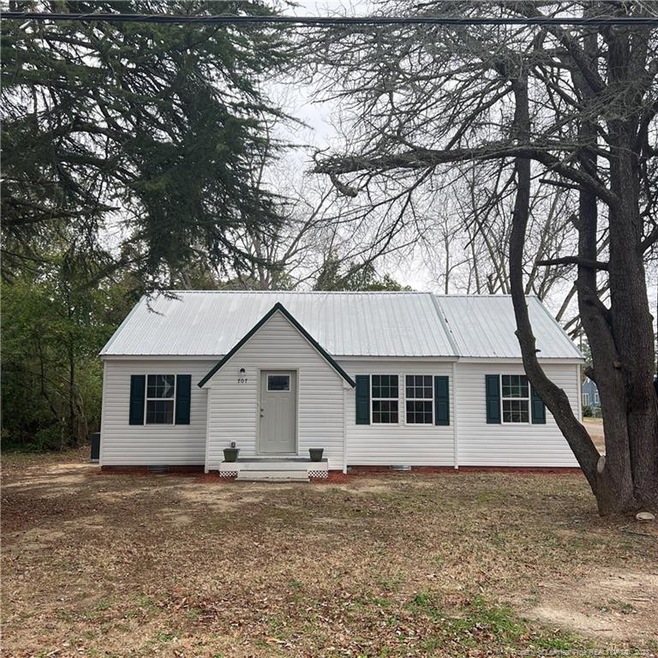 707 Miller Ave, Fayetteville, NC 28304 - photo 1