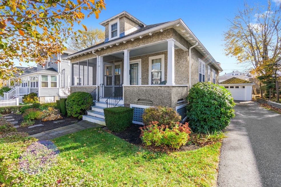 For Sale $582,500 • Co-Listing Agent