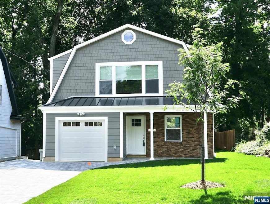 158 Newcomb Rd, Tenafly, NJ 07670 - photo 1