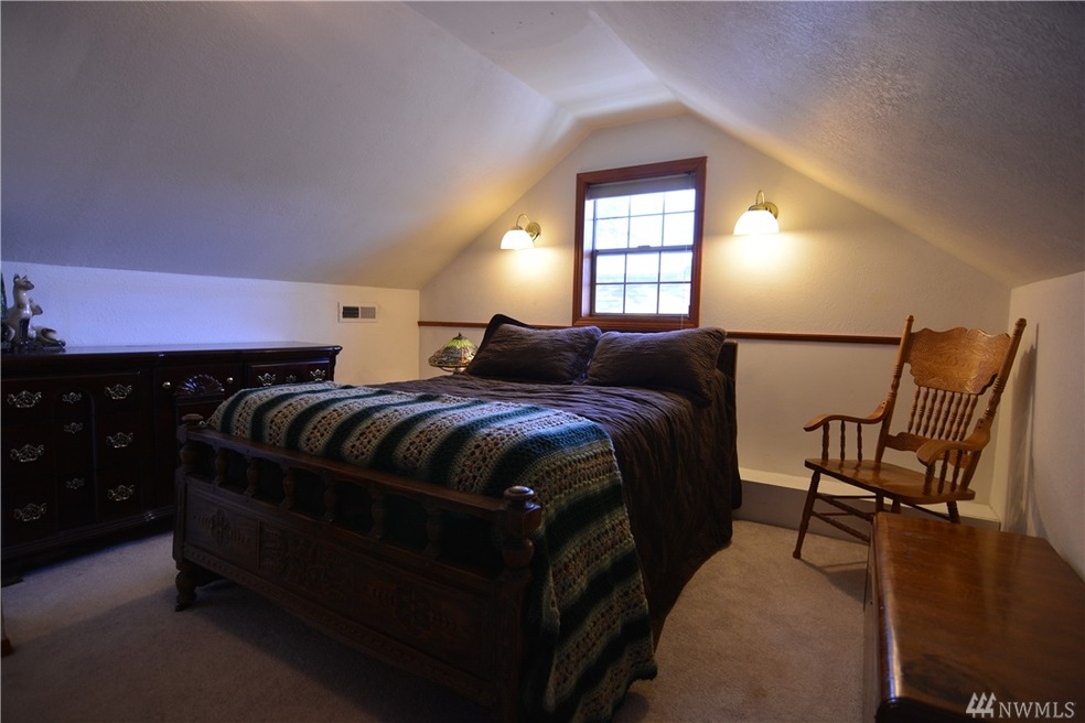 2742 Field St, Longview, WA 98632 - photo 1