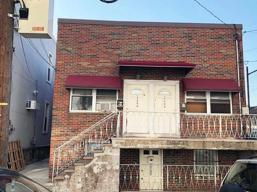 2209 Kerrigan Ave unit 1, Union City, NJ 07087 - photo 1