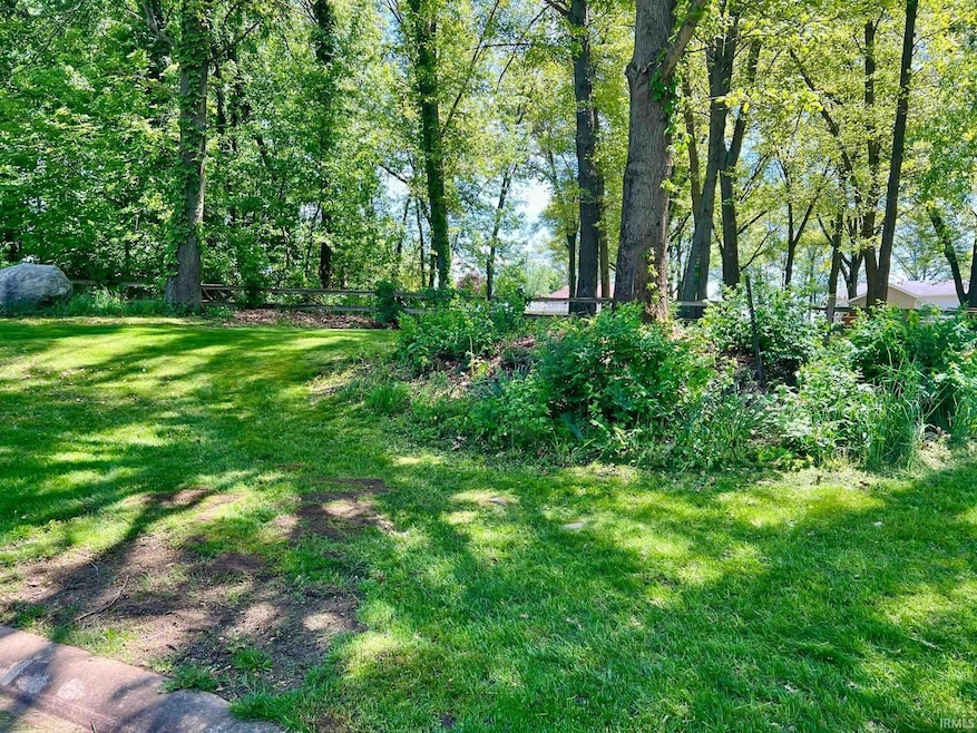 55420 Forest Cove Ct, New Carlisle, IN 46552 - photo 1