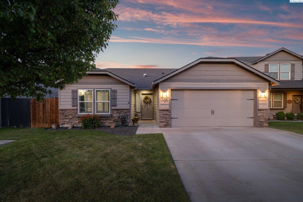 Pending $400,000 • Co-Listing Agent