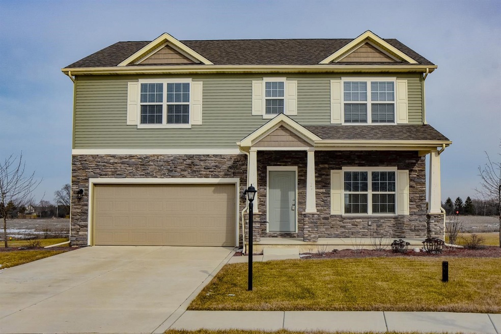 5471 Elkhart Cir, Crown Point, IN 46307 - photo 1