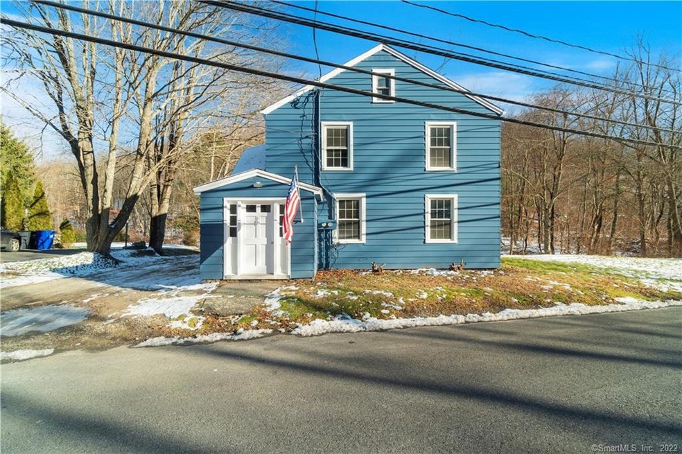 366 Oxford Rd, Oxford, CT 06478 - photo 1