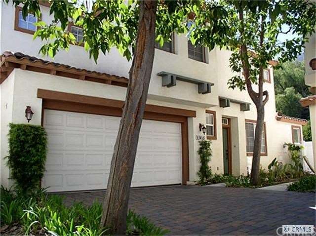 Private Location Viewing Greenbelt/Slope