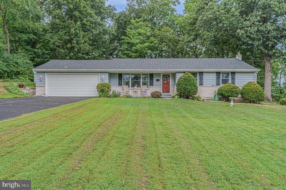 65 Forge Hill Ct, Mount Wolf, PA 17347 - photo 1