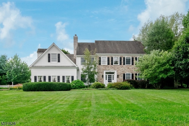 302 Parker Rd, Bloomsbury, NJ 08804 - photo 1